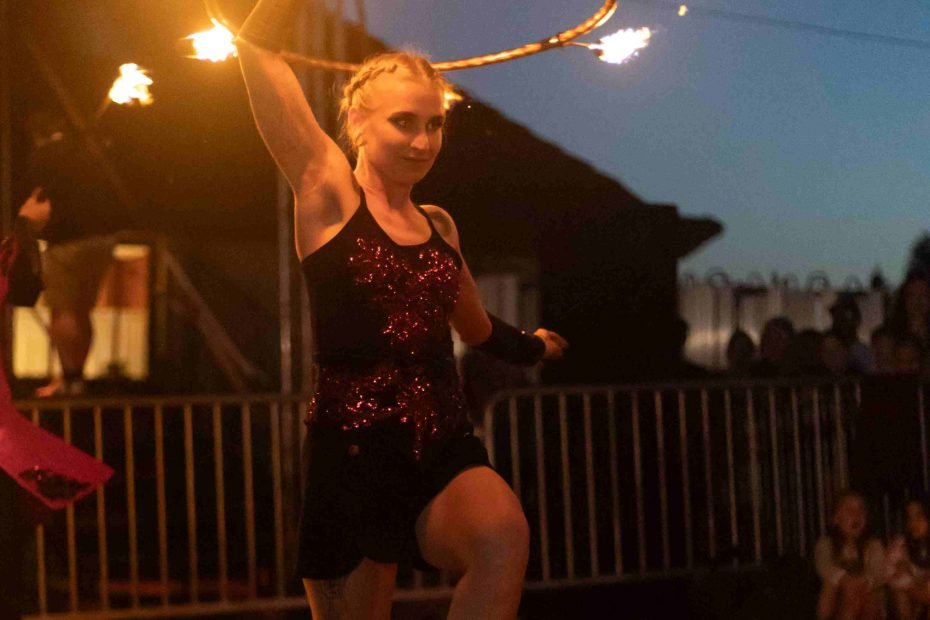 tűzzsonglőrök 1013.jpg